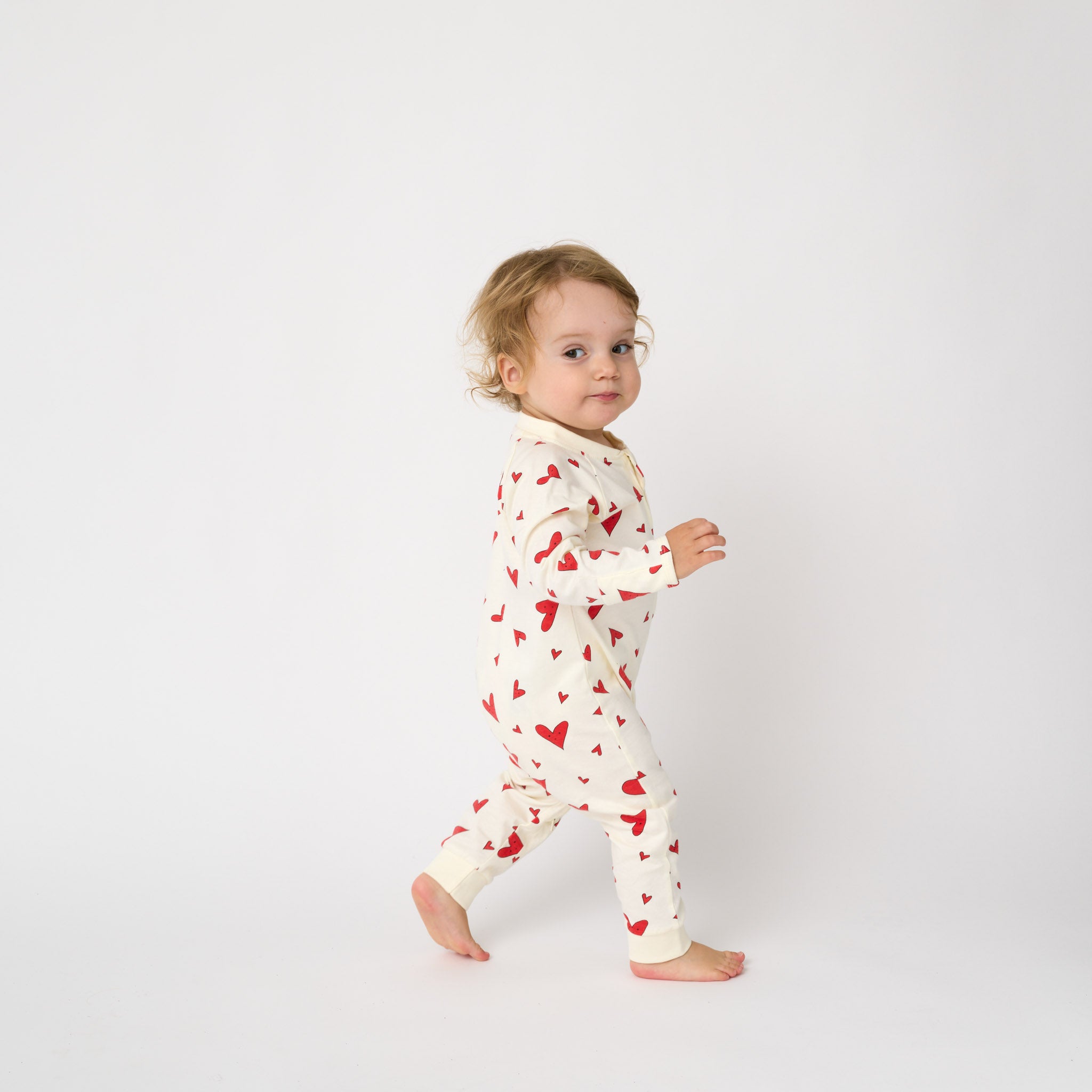 "I got your heart" cream / red baby sleepsuit - GOTS certified 100% organic cotton
